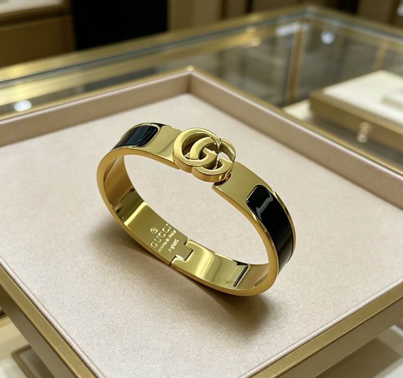 Gucci Bracelet 06yxs22